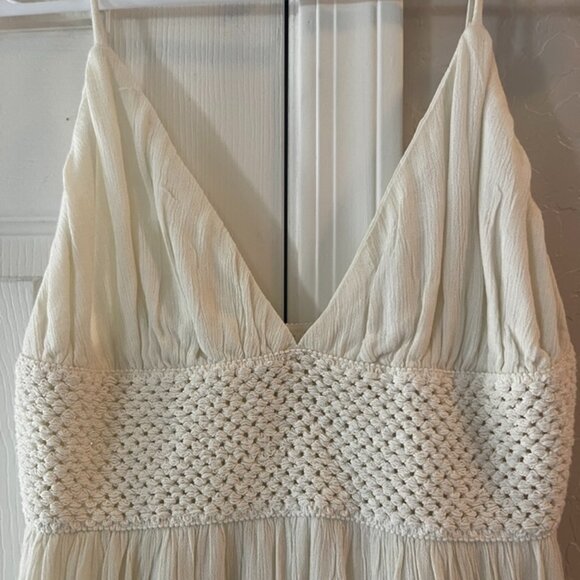 VOLCOM Mini Dress V Neck Adjustable Straps Crochet Detail Lined Sz S Ivory - Picture 2 of 5